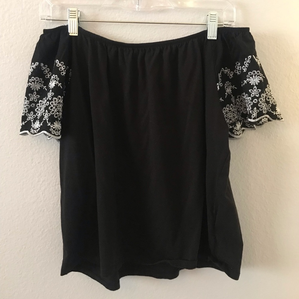H&M off the shoulder top